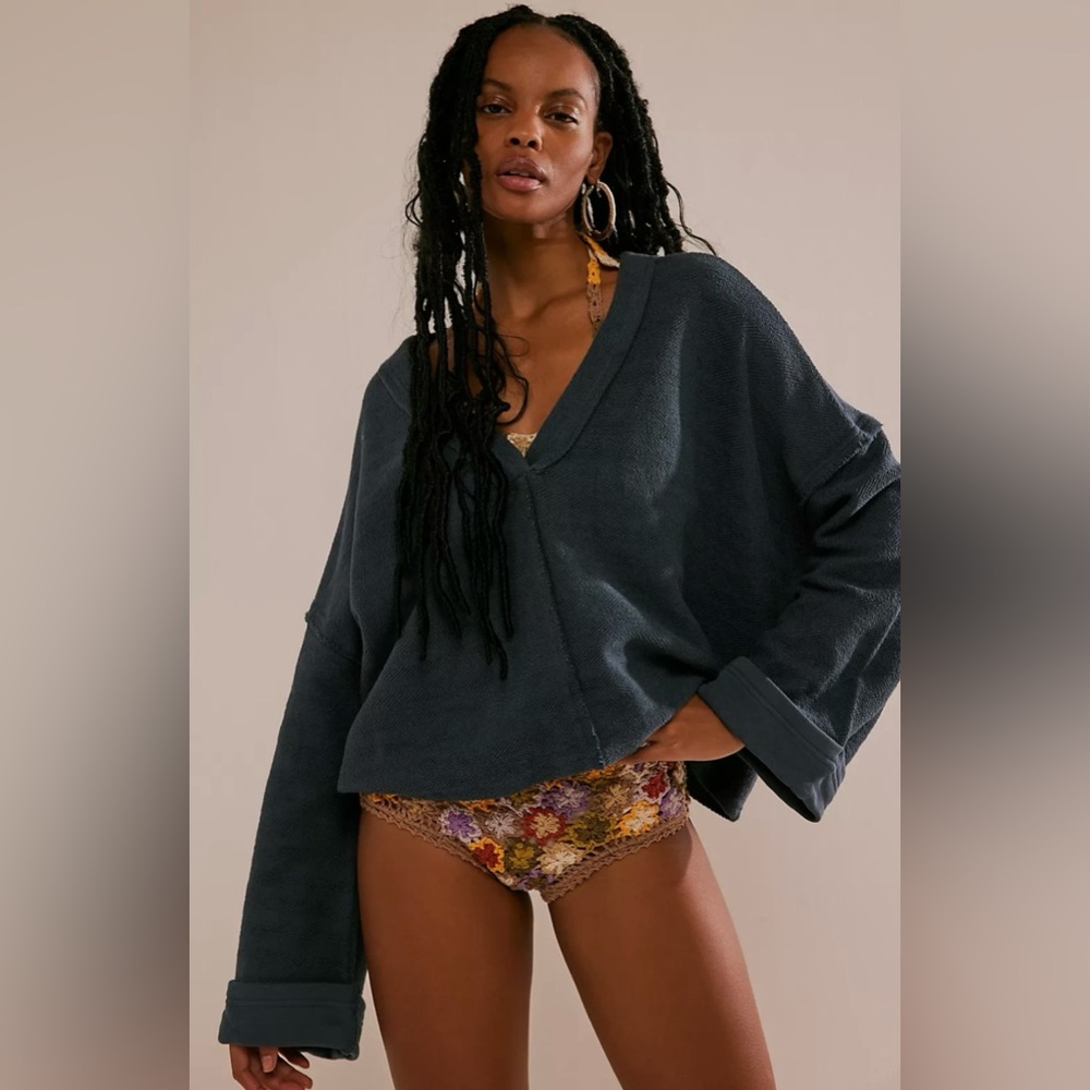 Free People Beach Alyria Solid Pullover 'Black'